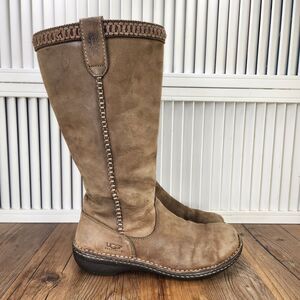 UGG 5139 Swell Tall Leather Sheepskin Lined Boots Womens Sz 9 Brown Winter Boho